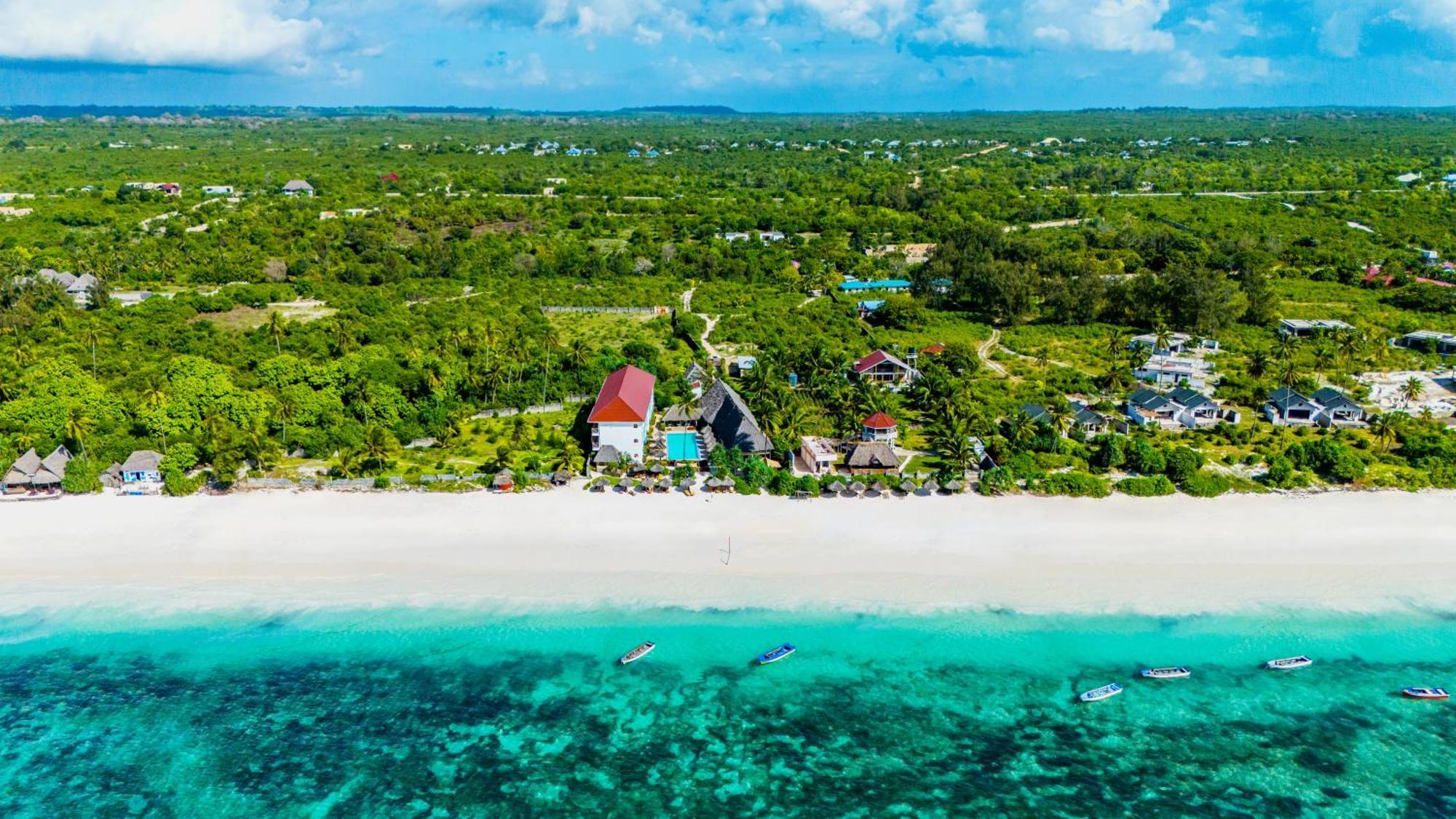 Ahg Sun Bay Mlilile Beach Hotel Matemwe  Exterior foto